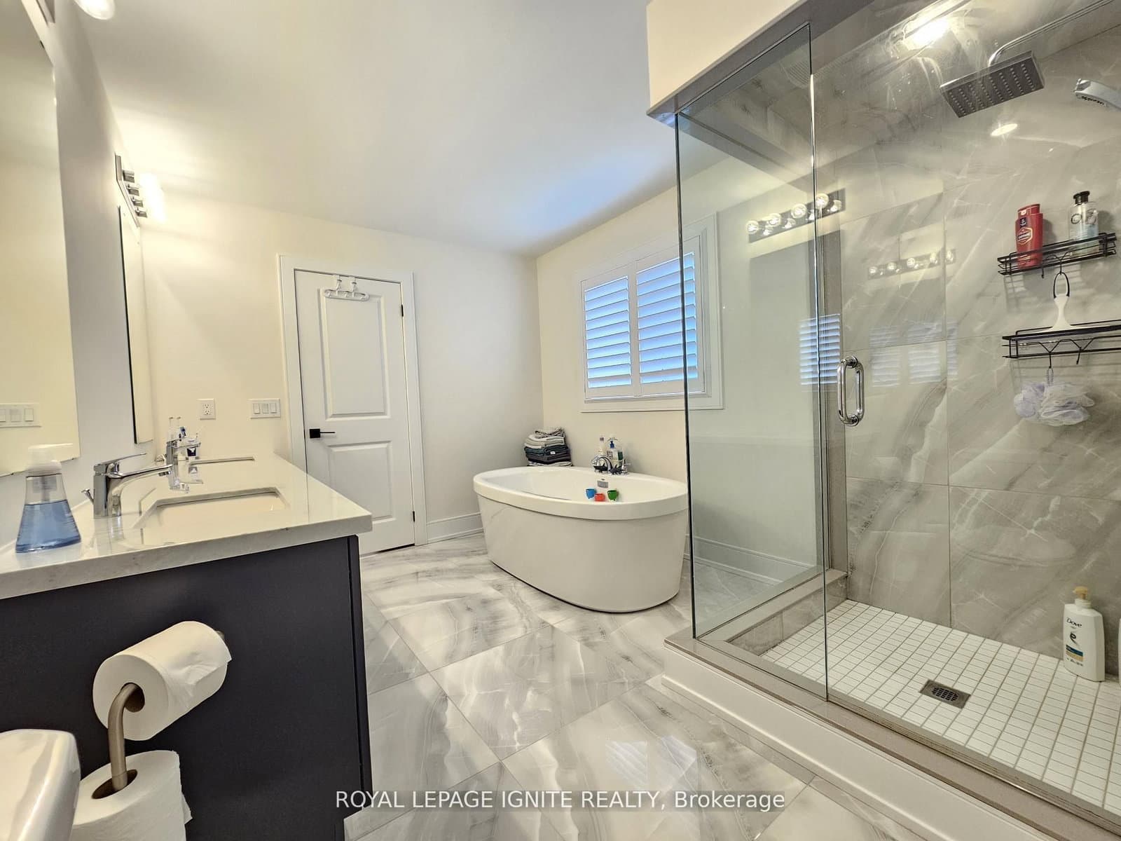 48 Duxbury Road thumbnail 18