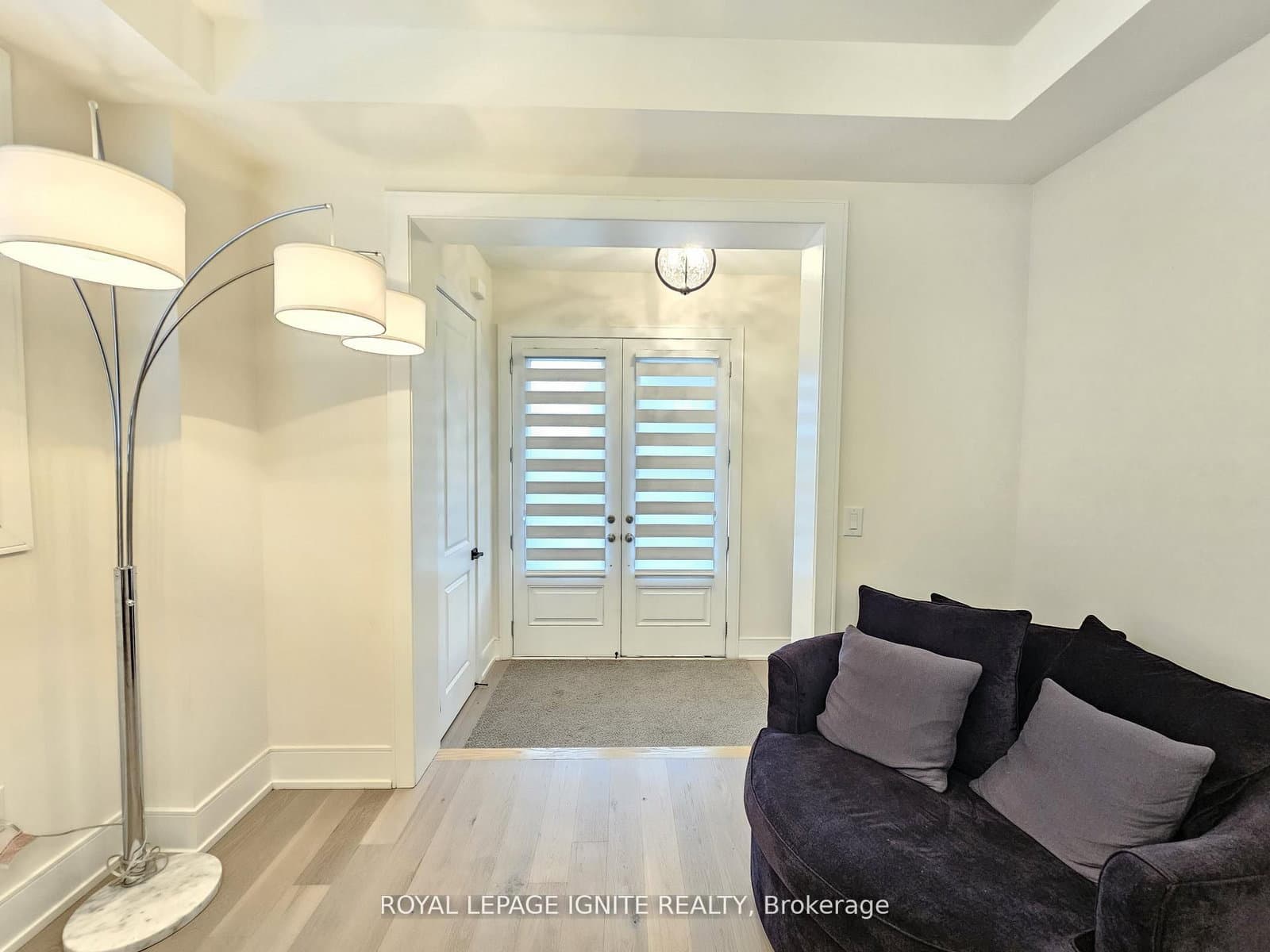 48 Duxbury Road thumbnail 2