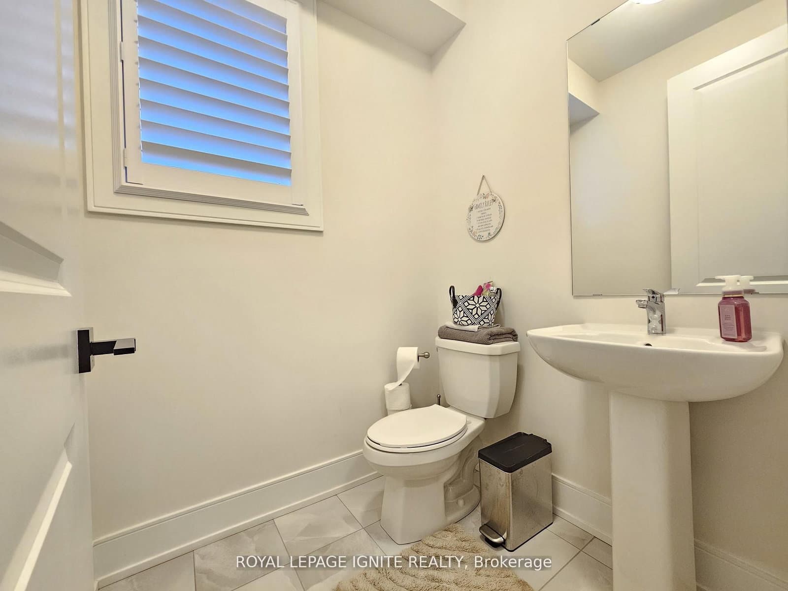 48 Duxbury Road thumbnail 6