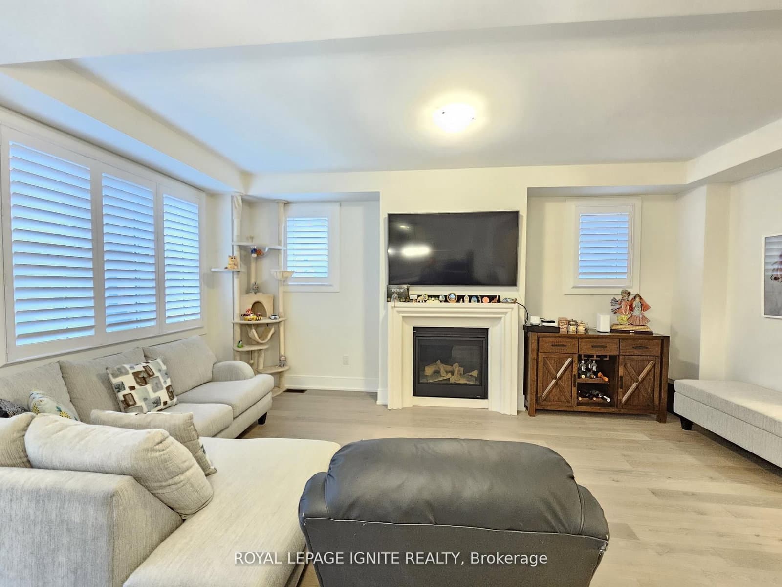 48 Duxbury Road thumbnail 8