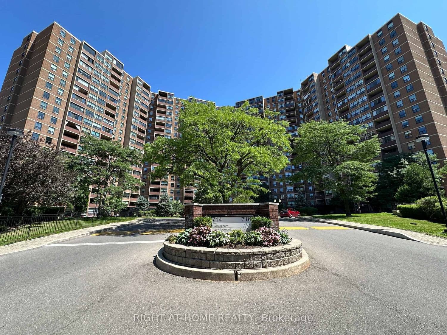 716 The West Mall, Unit 1507 thumbnail 23