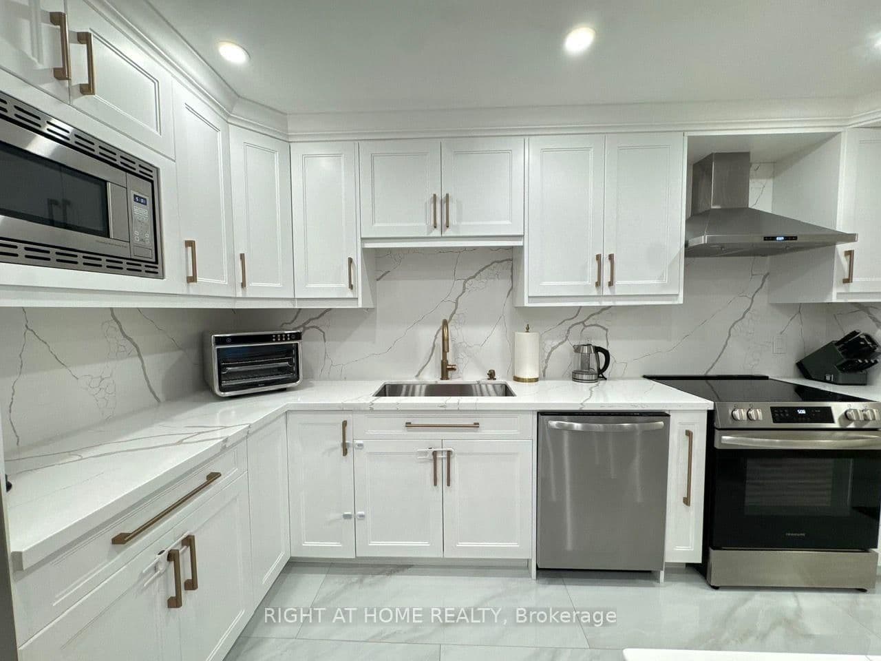 716 The West Mall, Unit 1507 thumbnail 3