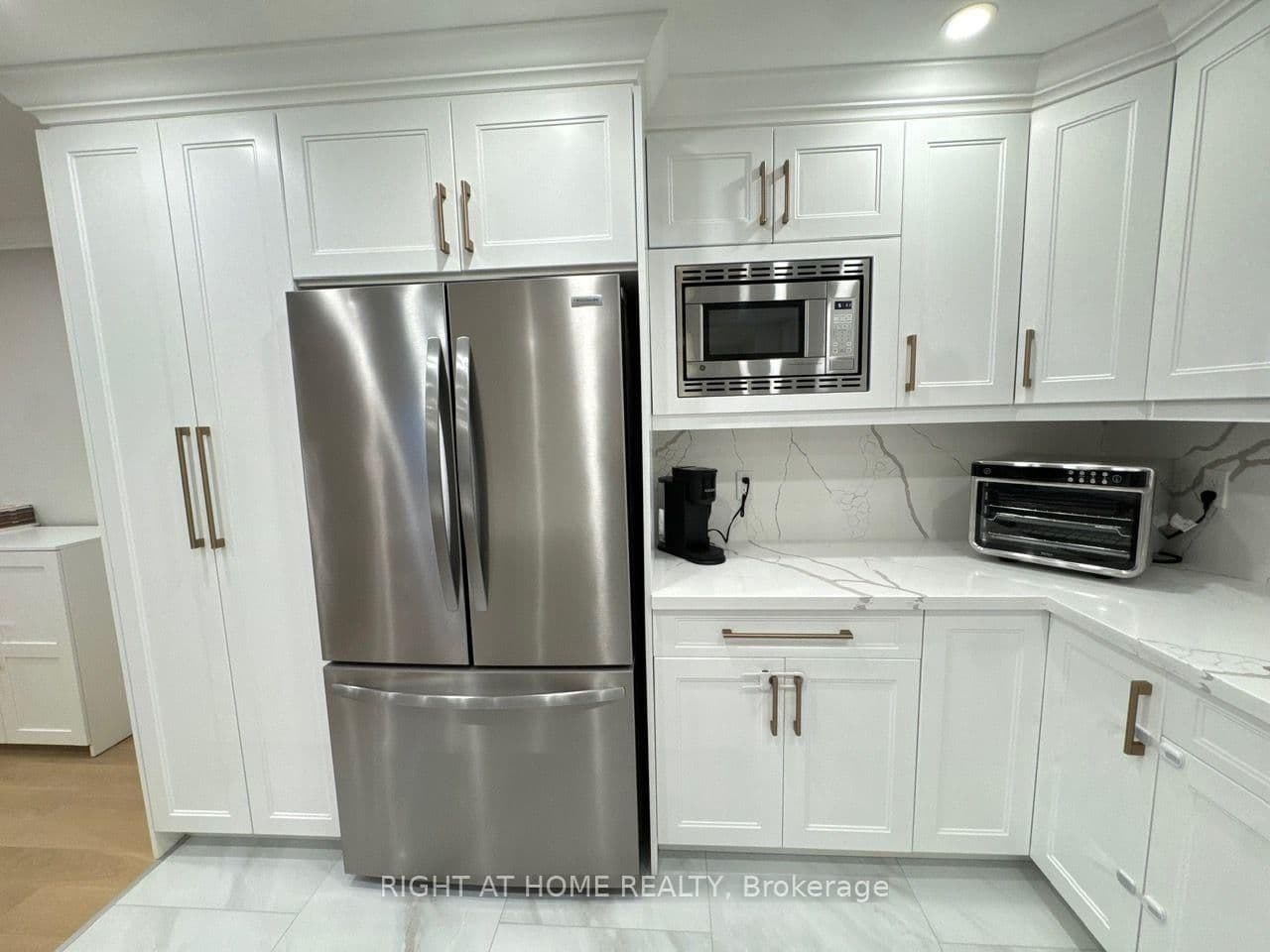 716 The West Mall, Unit 1507 thumbnail 4