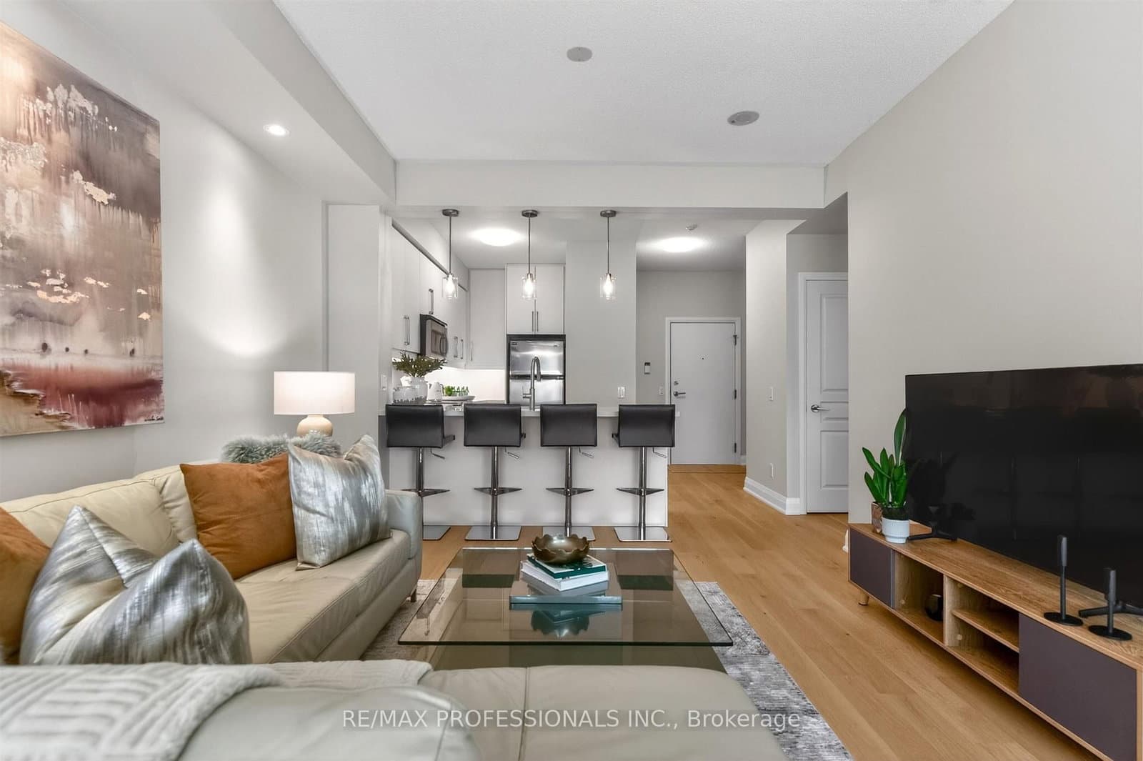 1 Hurontario Street, Unit 413 thumbnail 15