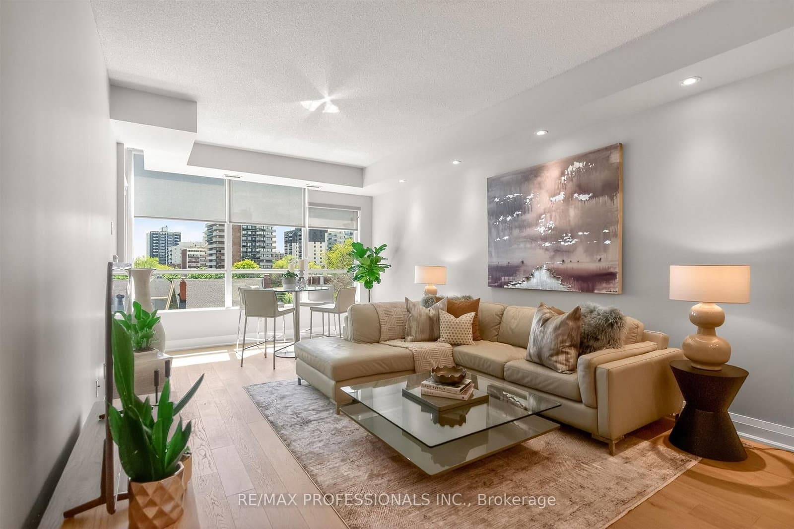 1 Hurontario Street, Unit 413 thumbnail 16