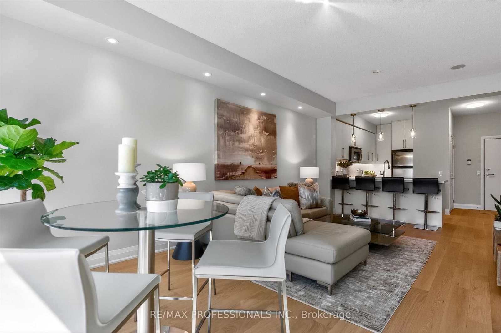 1 Hurontario Street, Unit 413 thumbnail 26
