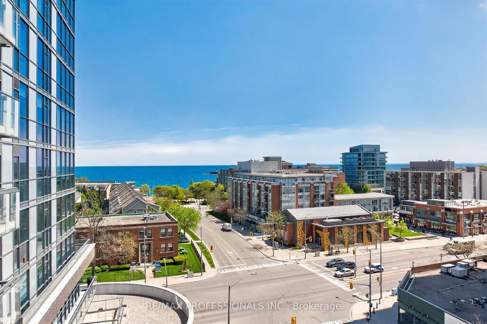 1 Hurontario Street, Unit 413 thumbnail 43