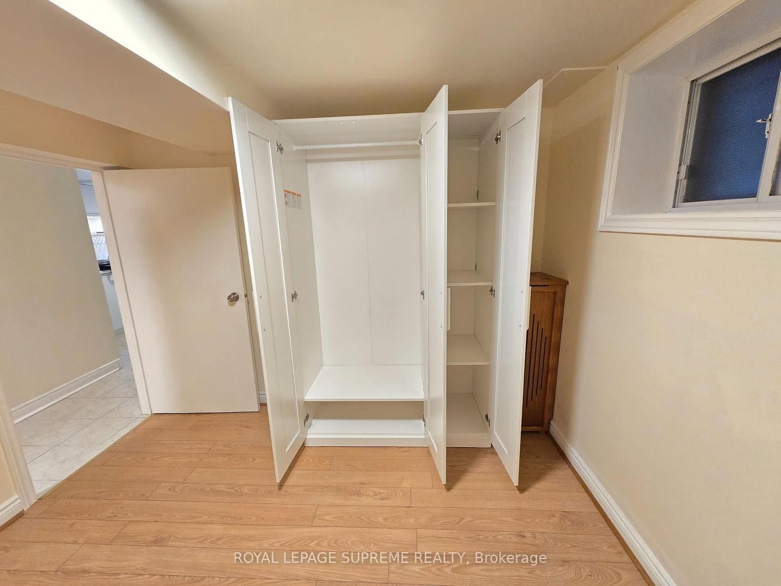 20 Edna Avenue, Unit Lower Level thumbnail 16