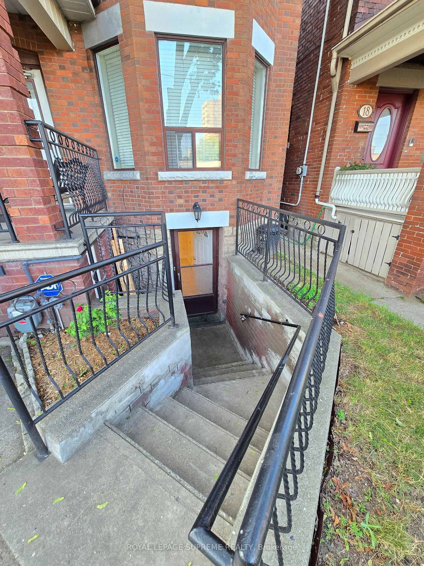 20 Edna Avenue, Unit Lower Level thumbnail 27