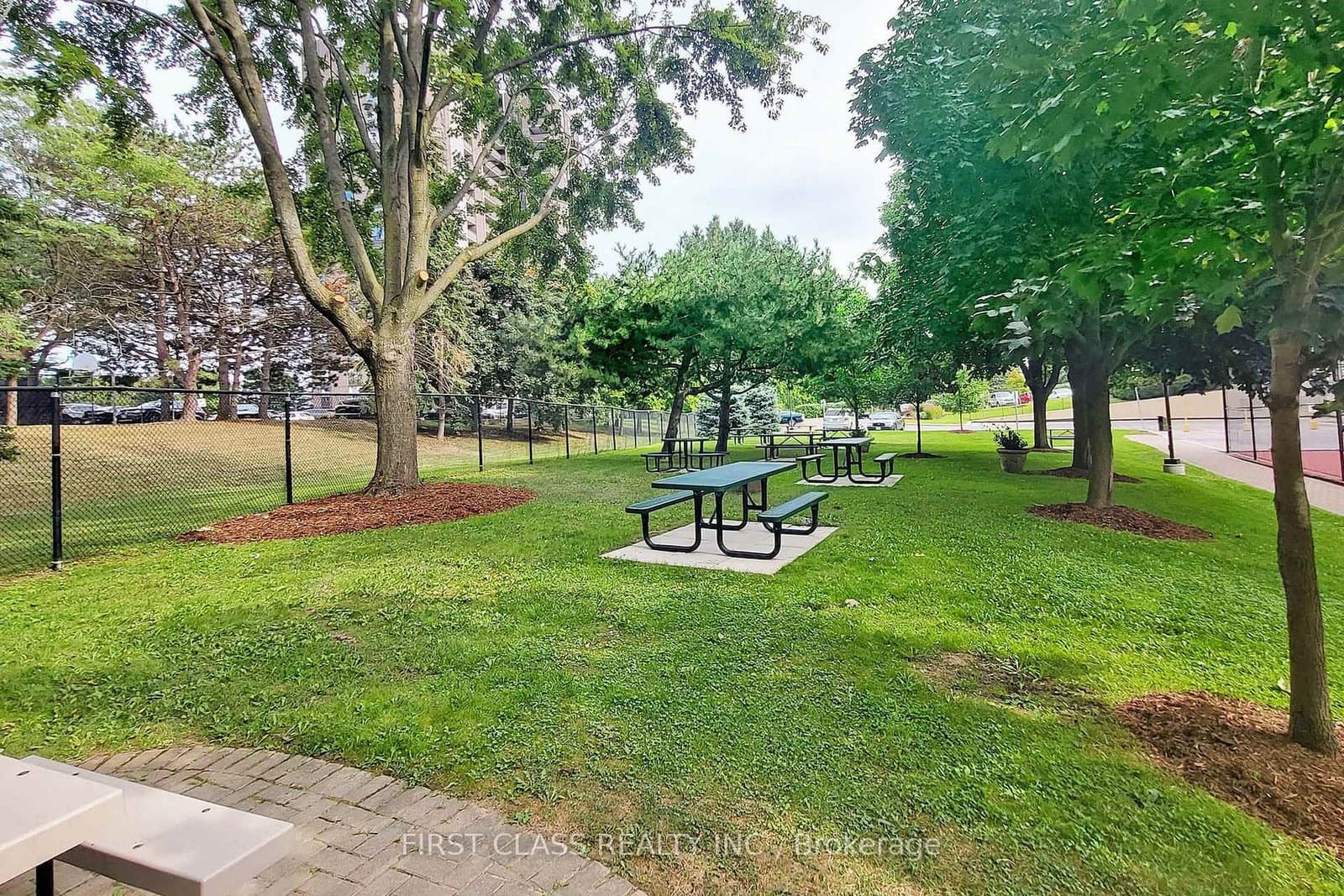1485 E Lakeshore Road E, Unit 1117 thumbnail 31