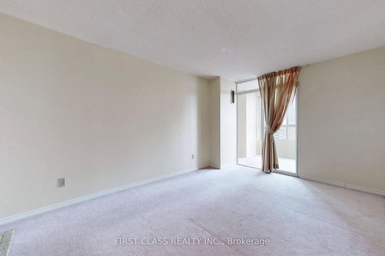 1485 E Lakeshore Road E, Unit 1117 thumbnail 4