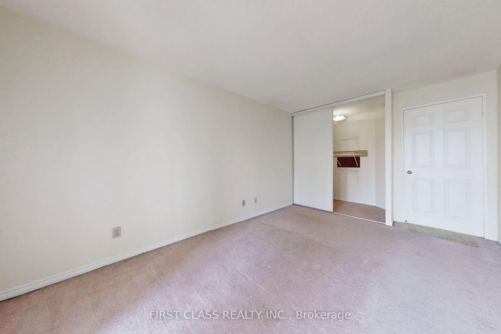 1485 E Lakeshore Road E, Unit 1117 thumbnail 5