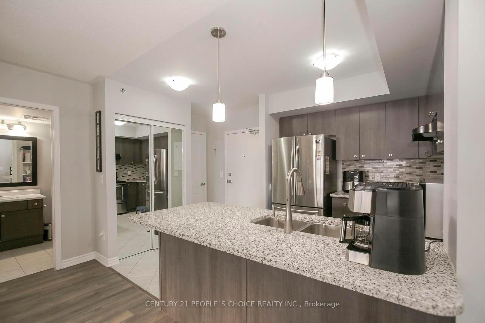 60 Baycliffe Crescent, Unit 402 thumbnail 17