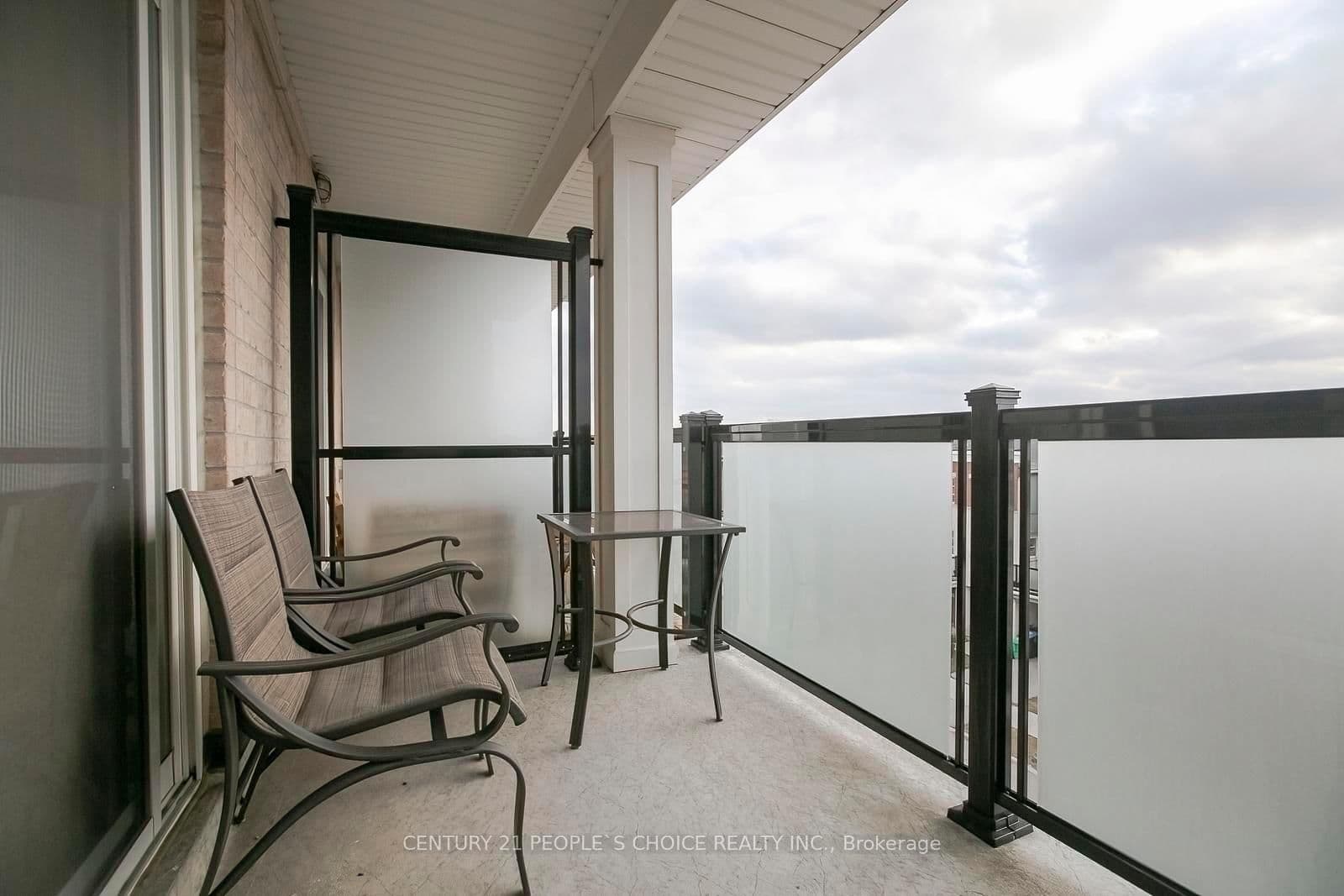 60 Baycliffe Crescent, Unit 402 thumbnail 29