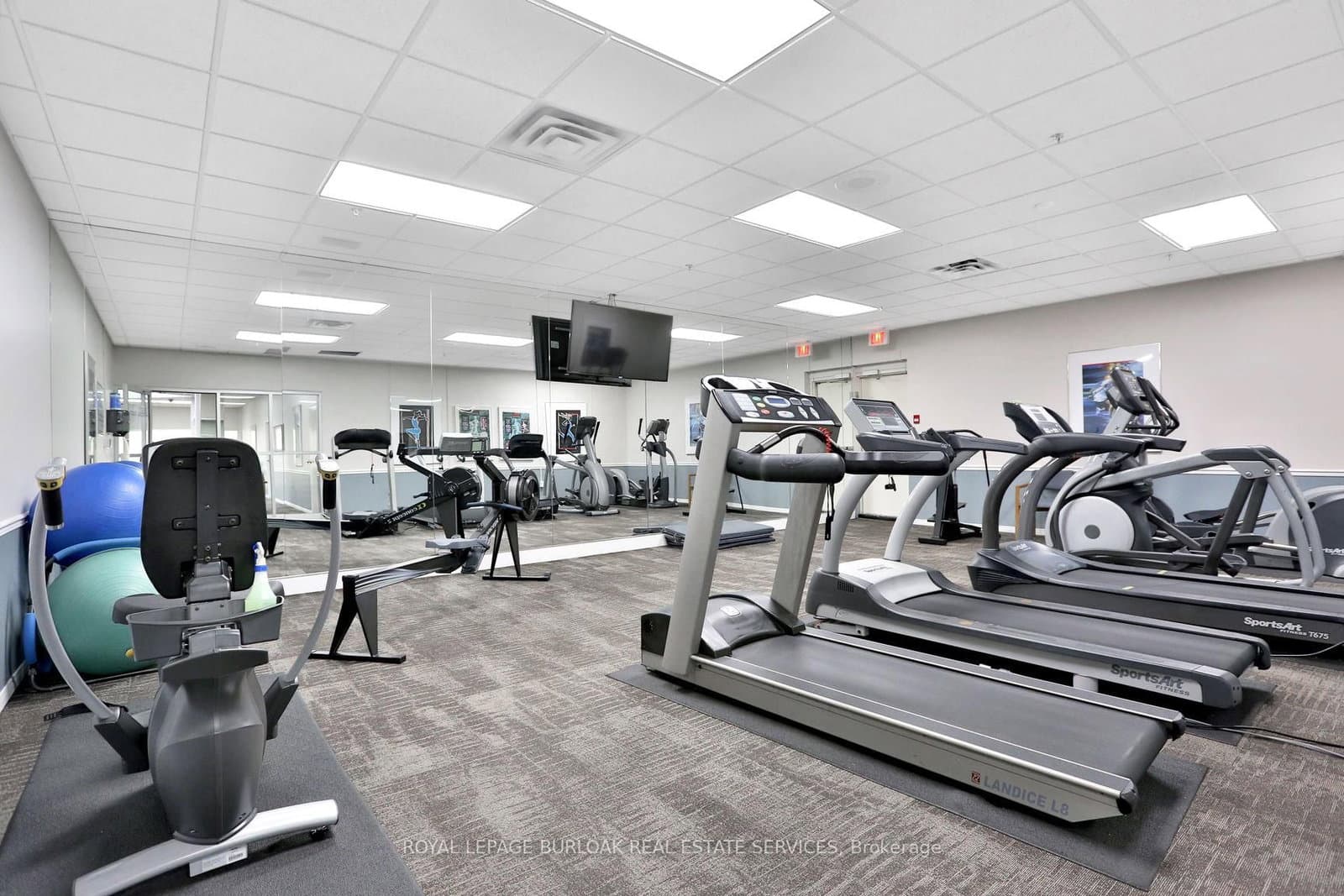 1270 Maple Crossing Boulevard, Unit 509 thumbnail 28