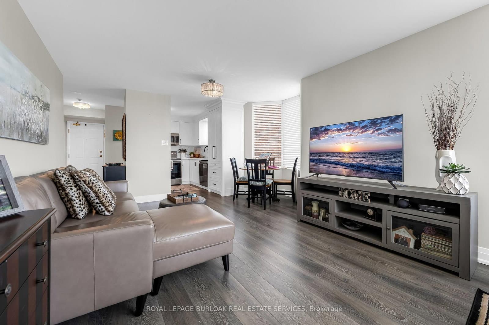 1270 Maple Crossing Boulevard, Unit 509 thumbnail 5