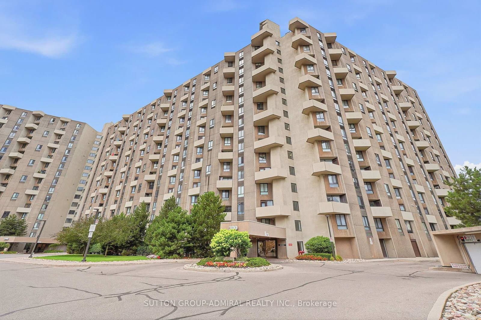 300 Mill Road, Unit D19 - Image 1