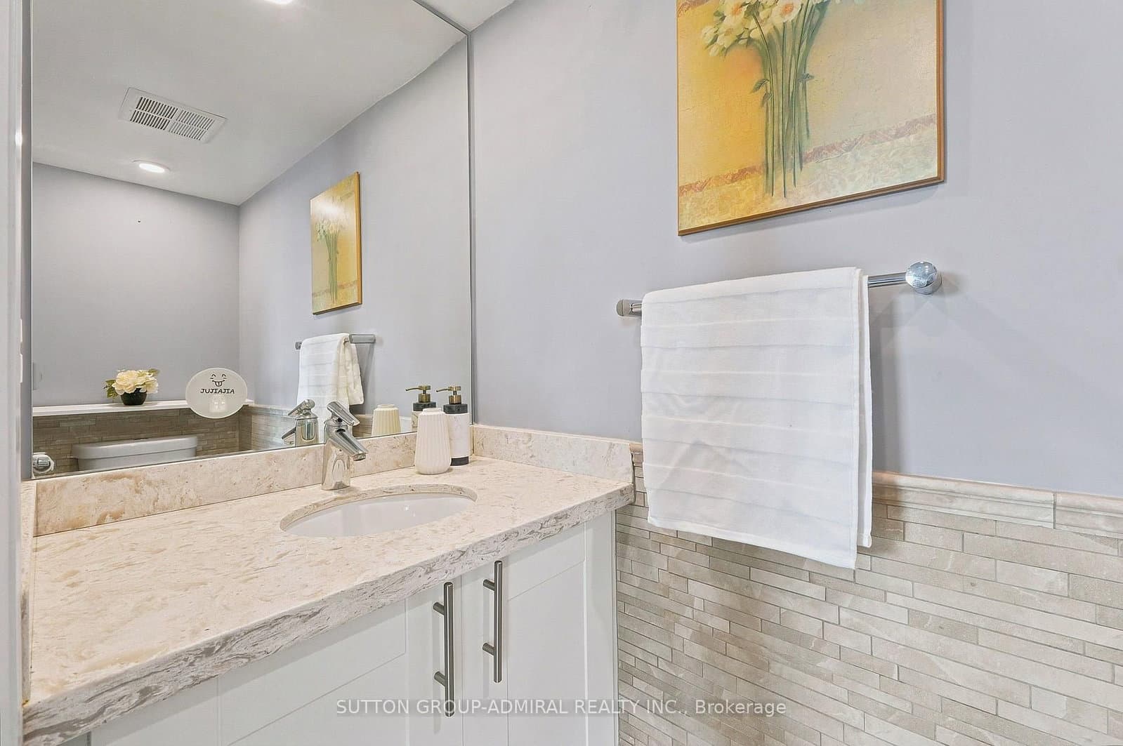 300 Mill Road, Unit D19 thumbnail 15
