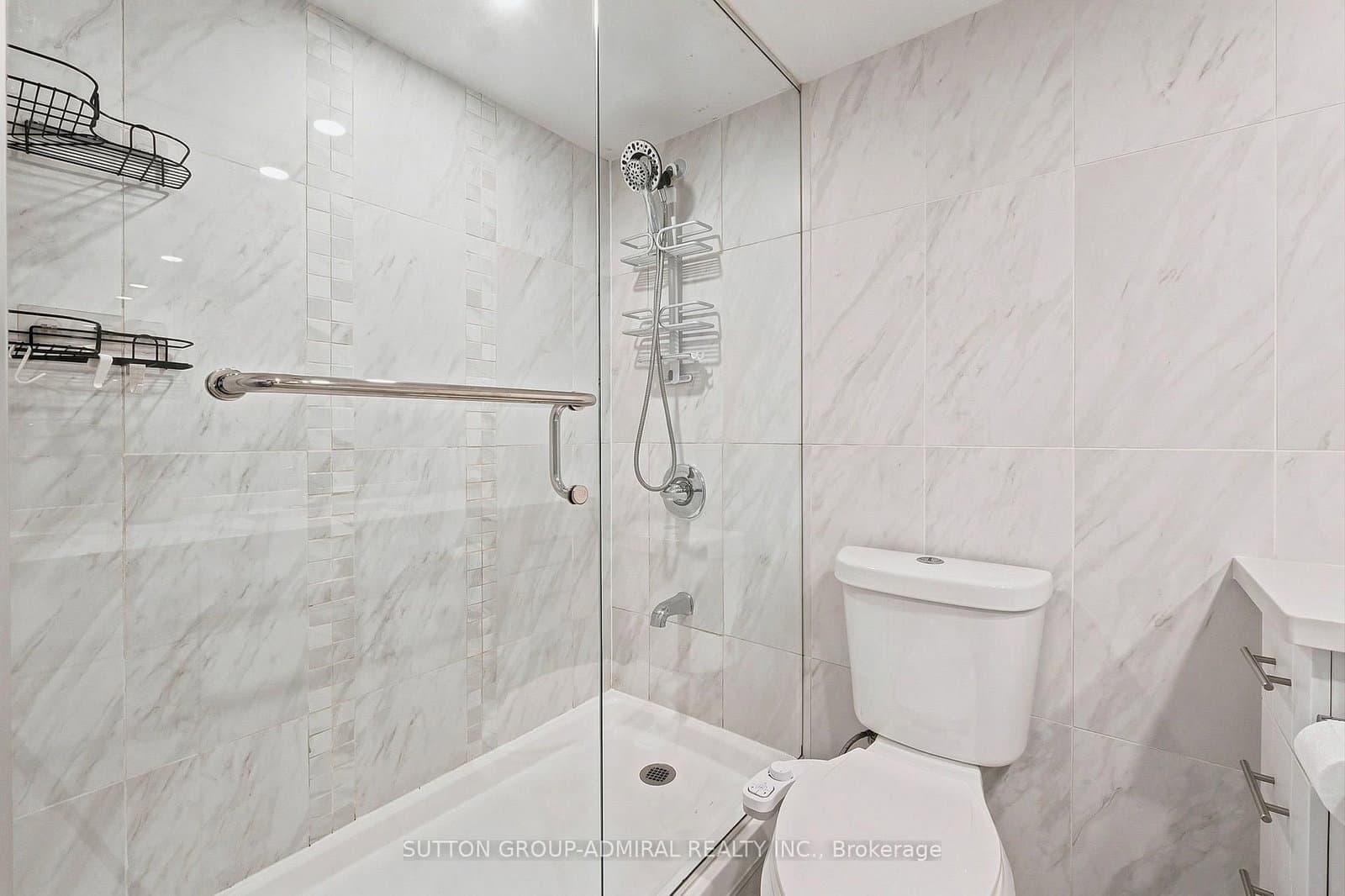 300 Mill Road, Unit D19 thumbnail 17
