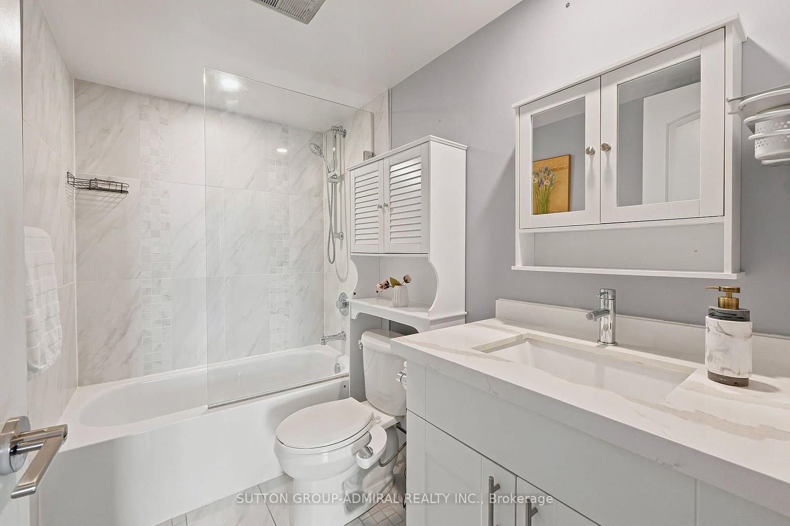 300 Mill Road, Unit D19 thumbnail 23