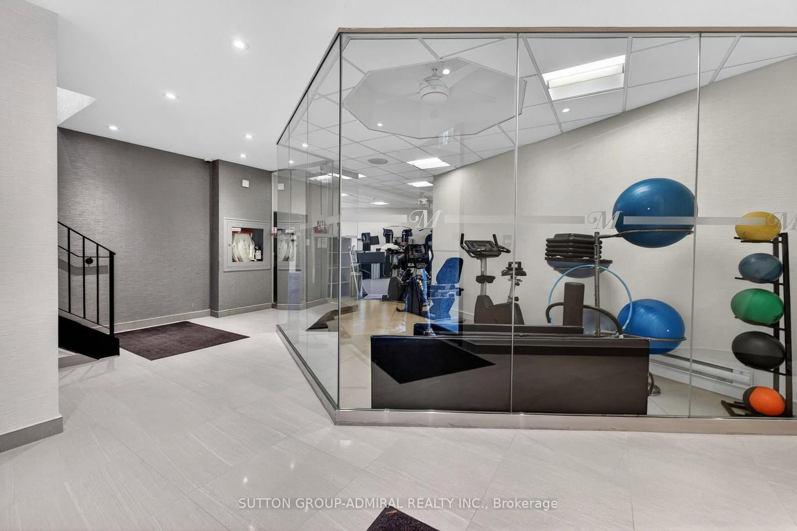 300 Mill Road, Unit D19 thumbnail 28