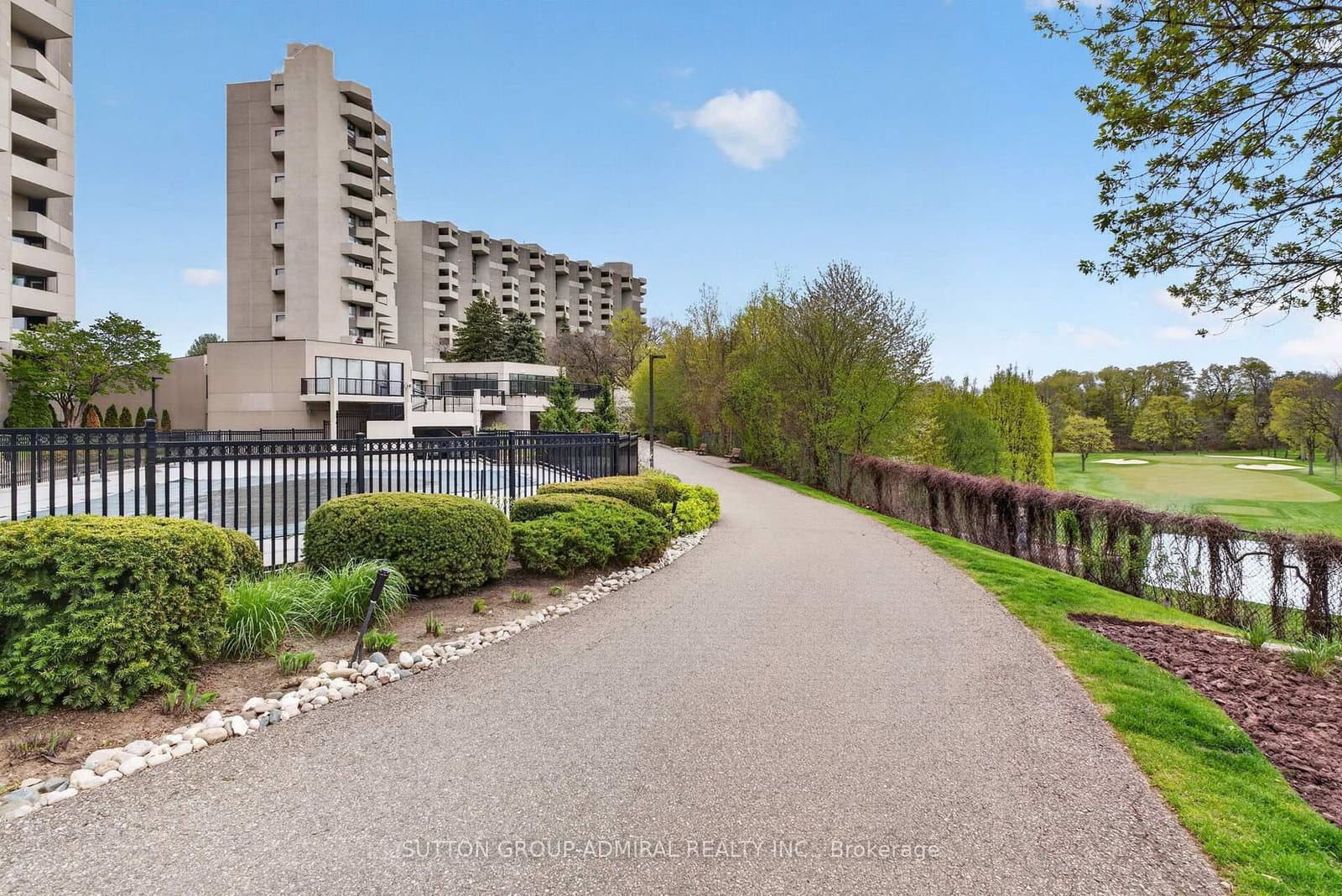 300 Mill Road, Unit D19 thumbnail 33