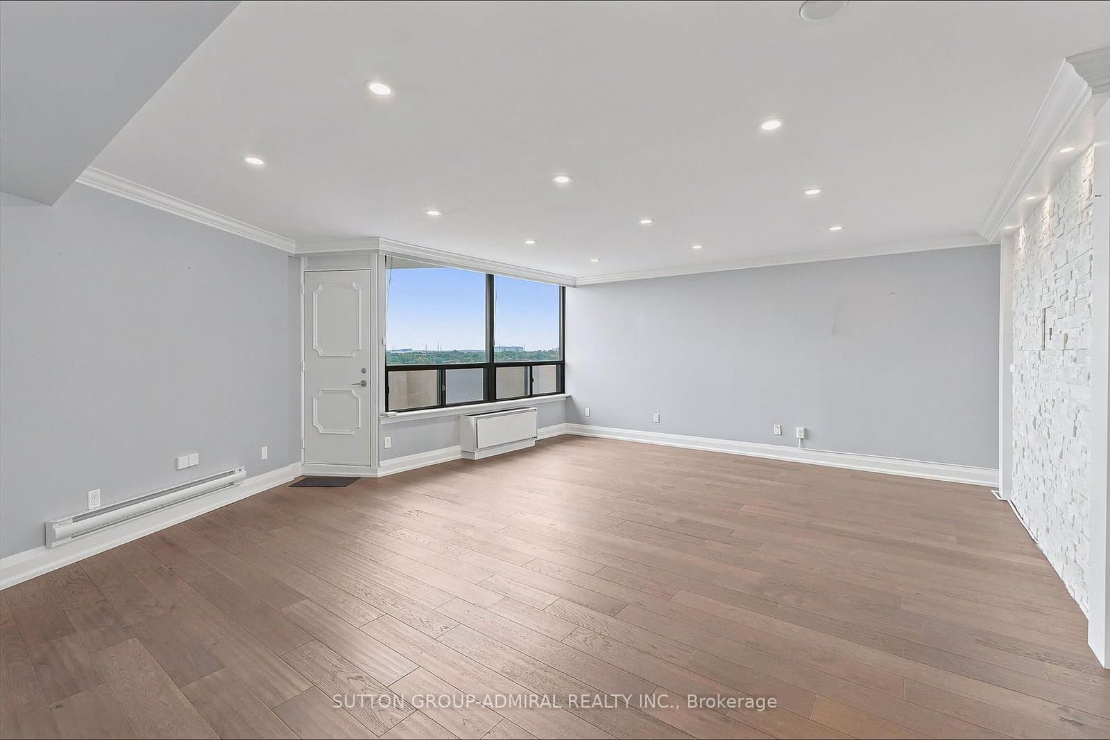 300 Mill Road, Unit D19 thumbnail 4