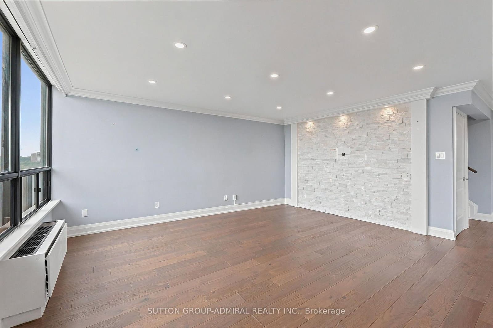 300 Mill Road, Unit D19 thumbnail 7