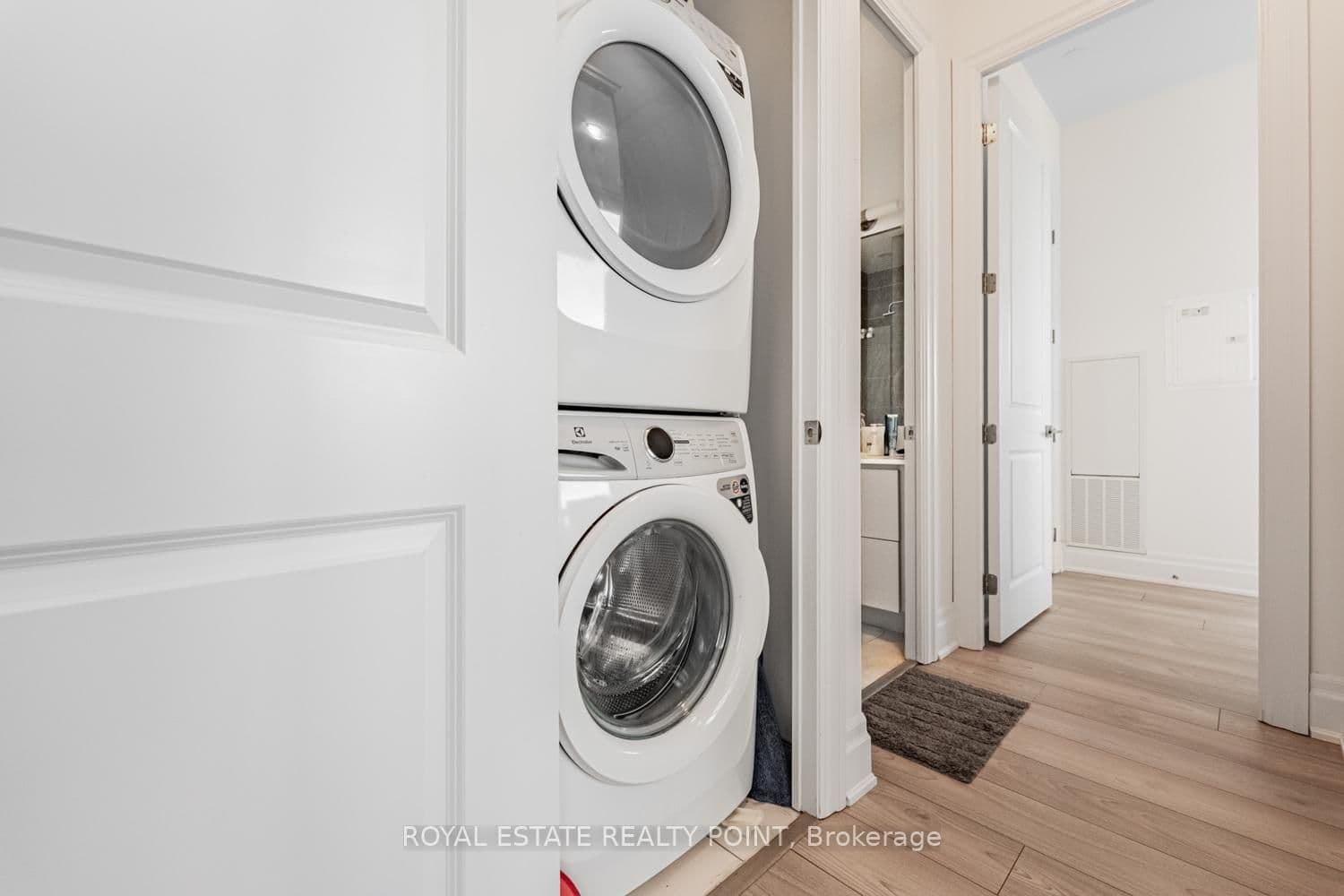 36 Elm Drive W, Unit PH-02 thumbnail 19