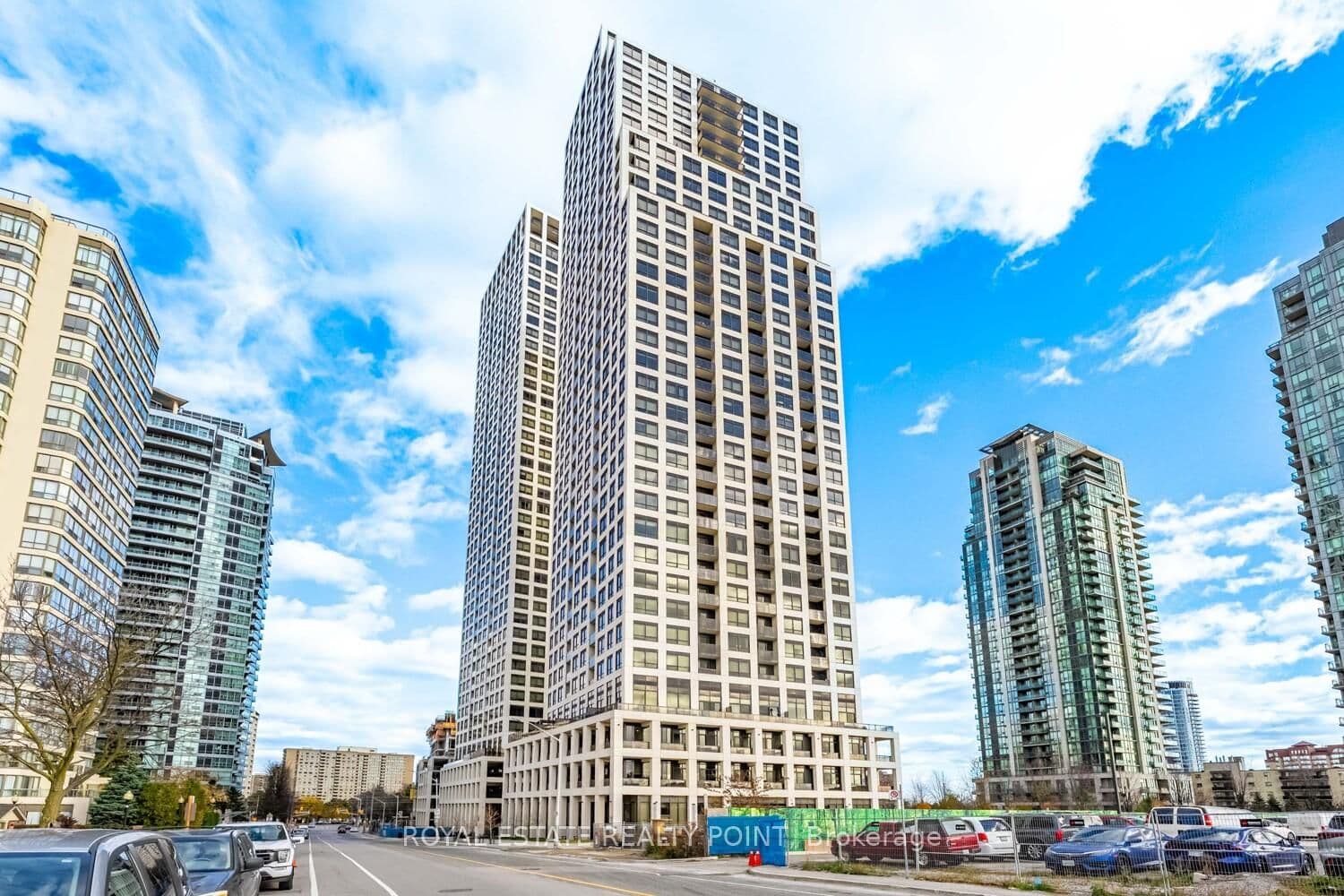 36 Elm Drive W, Unit PH-02 thumbnail 2
