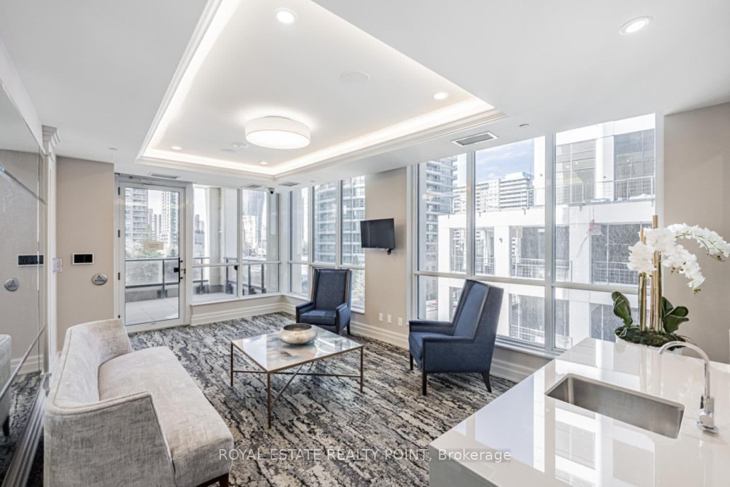 36 Elm Drive W, Unit PH-02 thumbnail 29