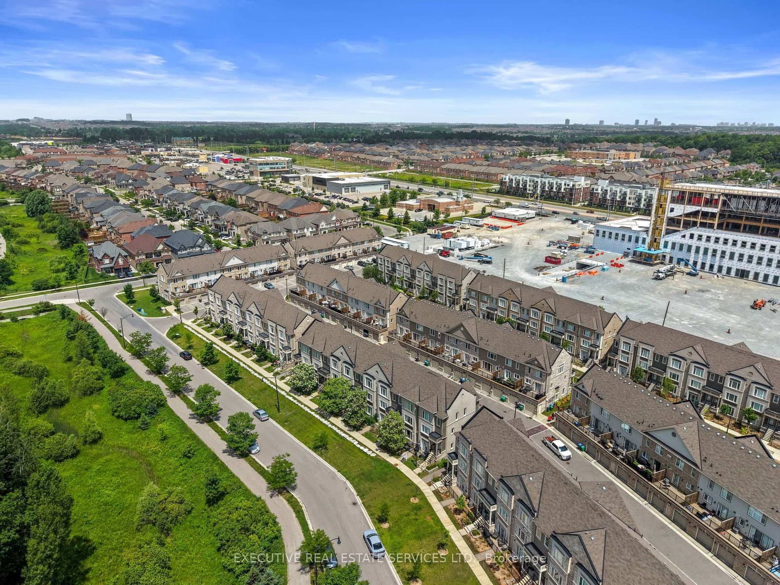 1 Beckenrose Court, Unit 144 thumbnail 2