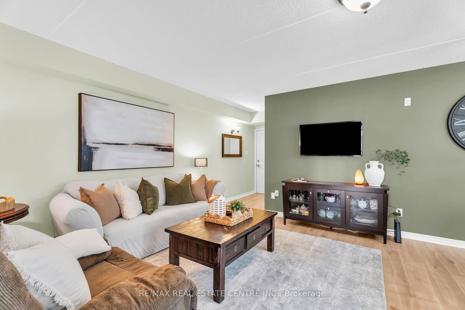 1479 Maple Avenue, Unit 102 thumbnail 12