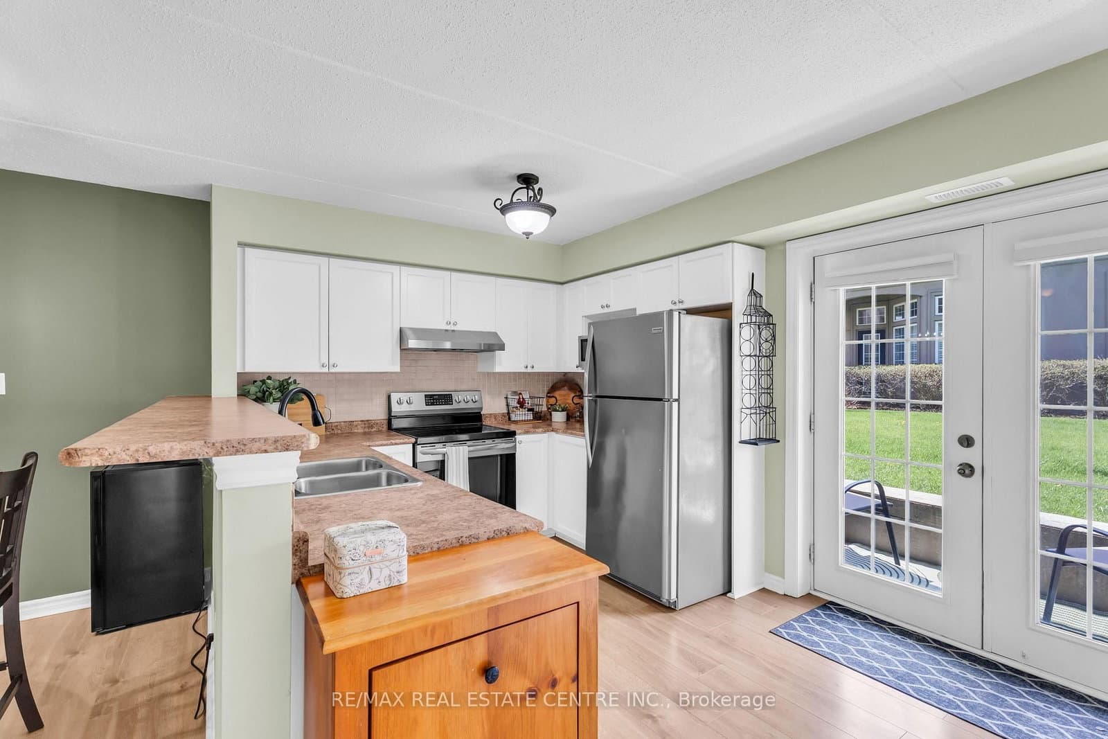1479 Maple Avenue, Unit 102 thumbnail 19