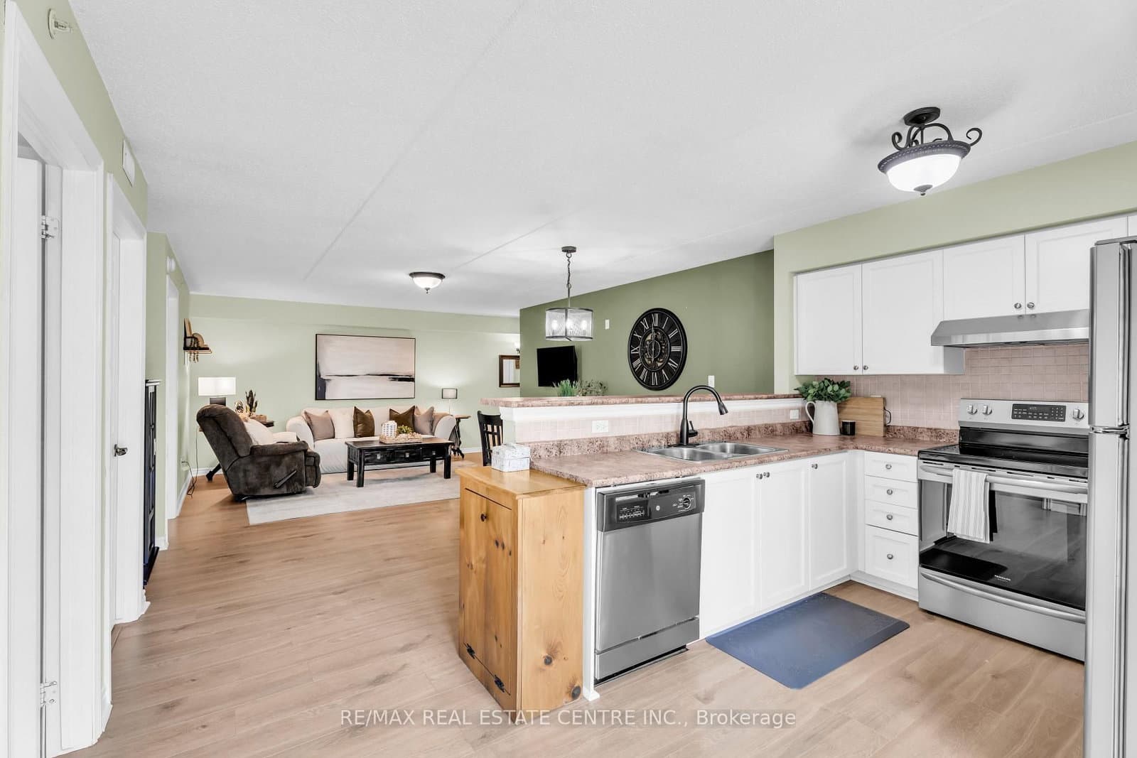 1479 Maple Avenue, Unit 102 thumbnail 24
