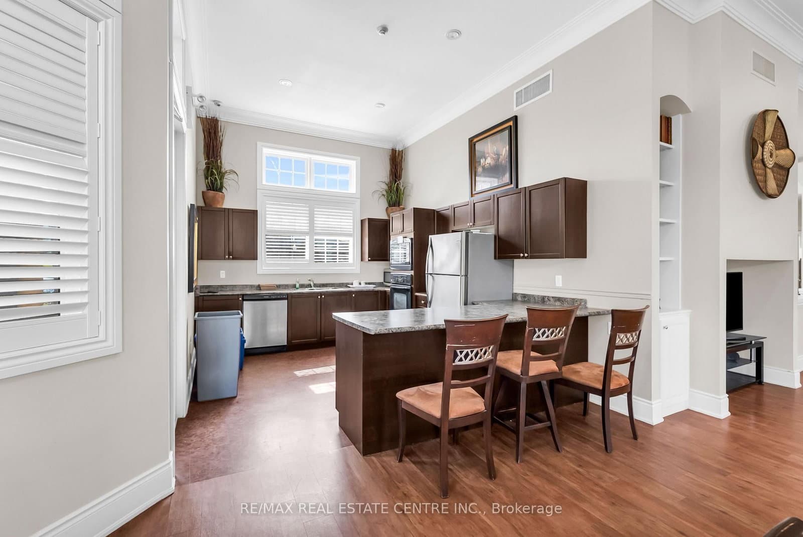 1479 Maple Avenue, Unit 102 thumbnail 46