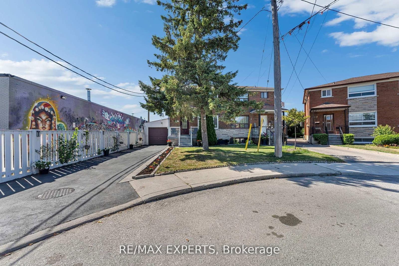 81 Hagar Avenue thumbnail 2