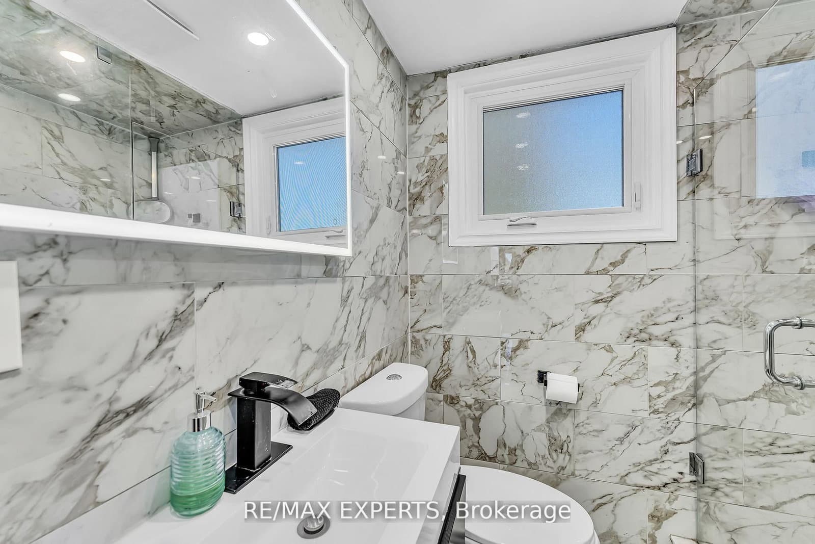 81 Hagar Avenue thumbnail 32