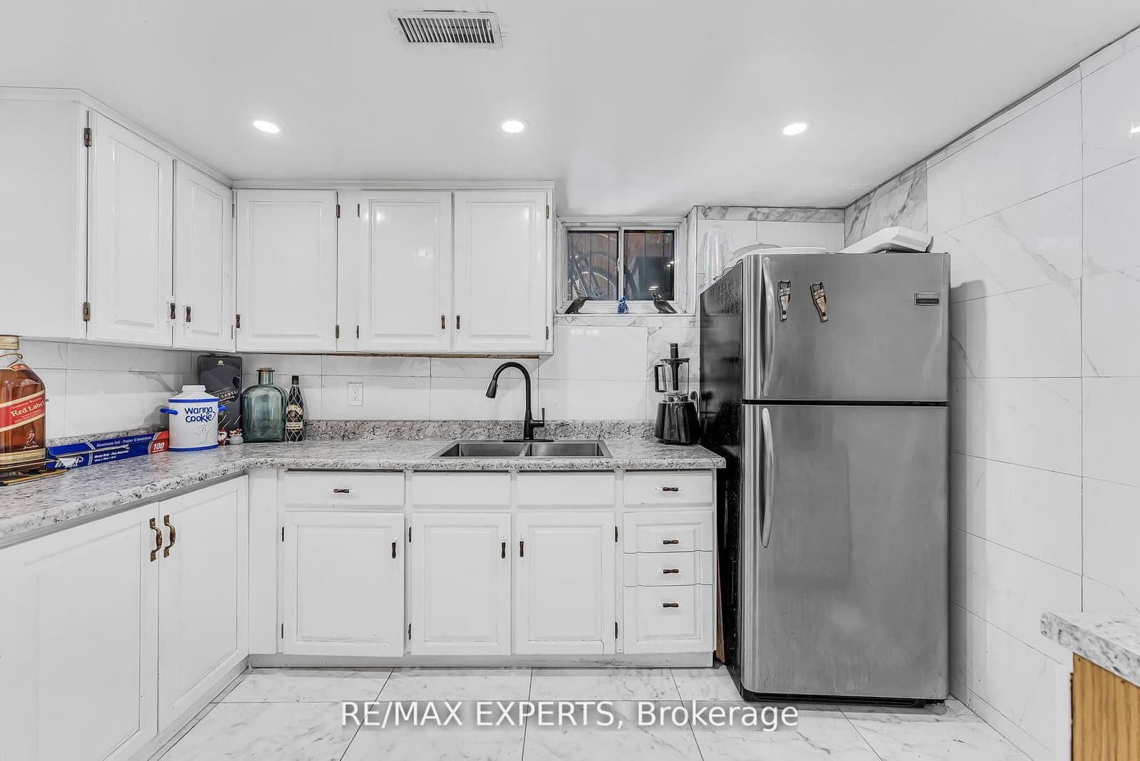 81 Hagar Avenue thumbnail 40