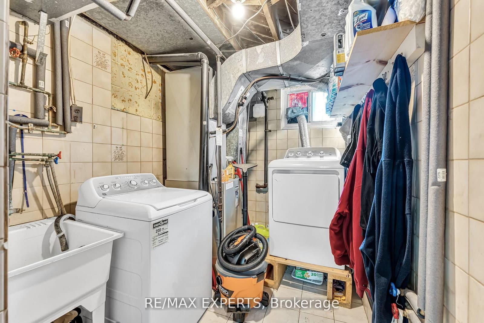 81 Hagar Avenue thumbnail 44