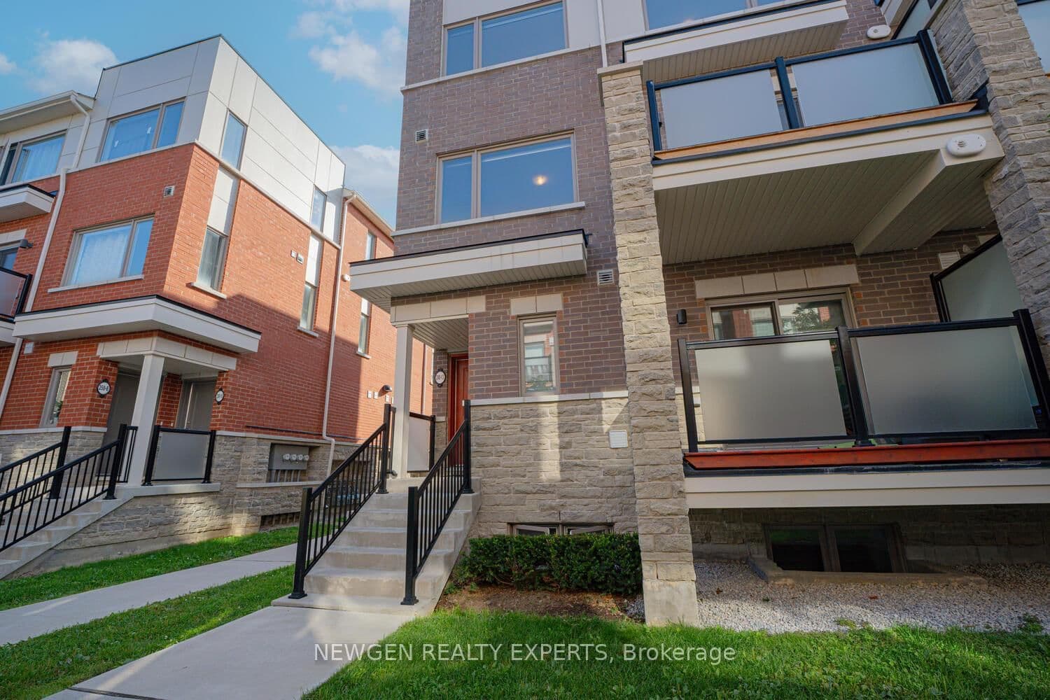 240 Lagerfeld Drive, Unit 13 thumbnail 3