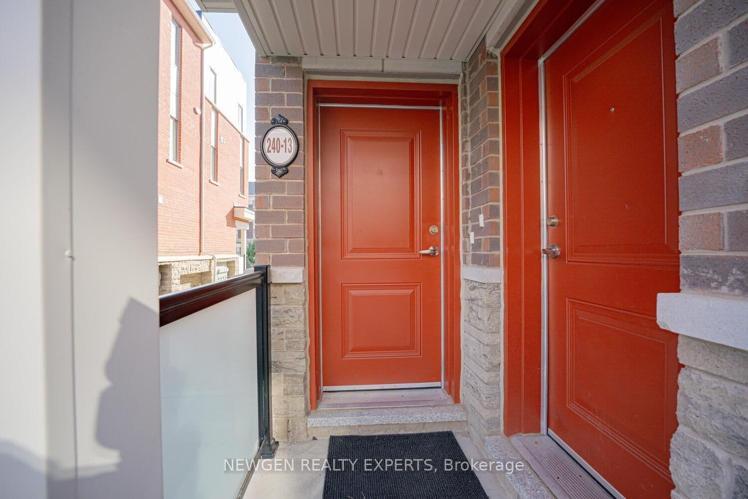 240 Lagerfeld Drive, Unit 13 thumbnail 4