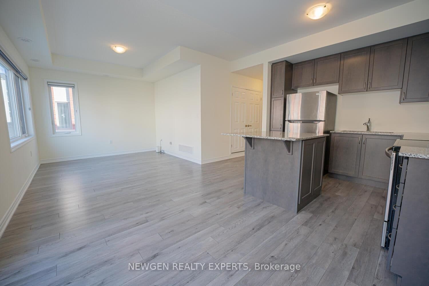 240 Lagerfeld Drive, Unit 13 thumbnail 5