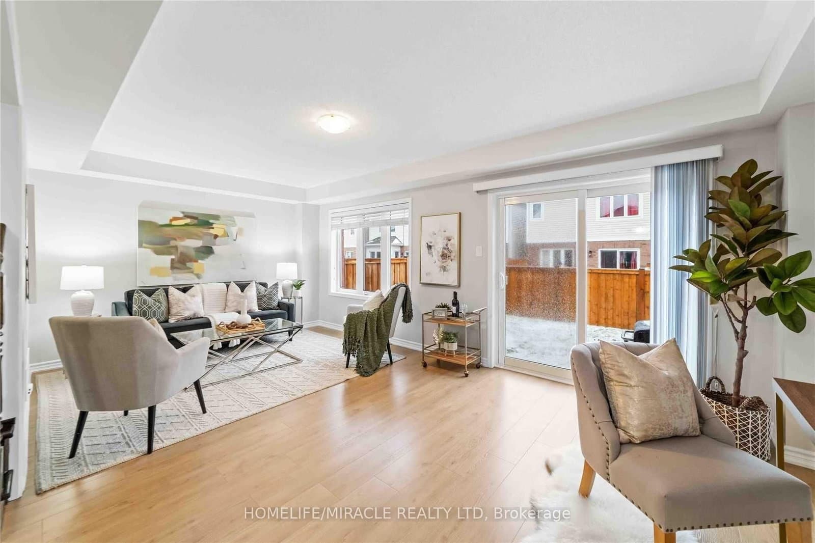 21 Donlamont Circle thumbnail 5