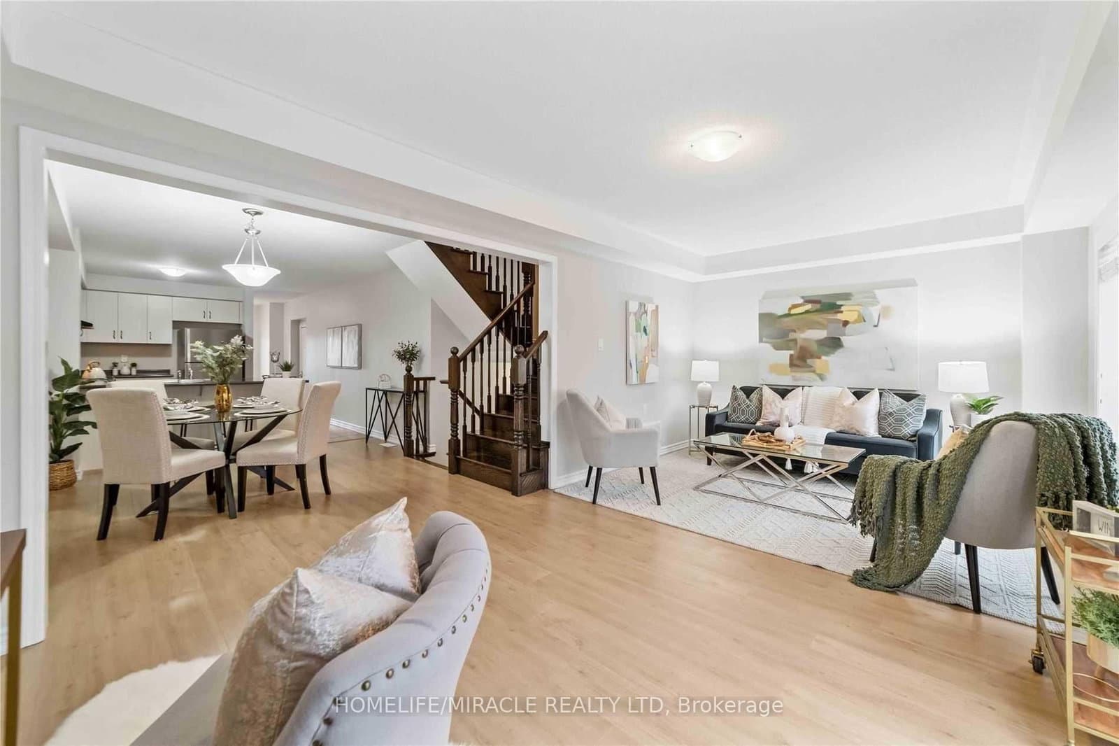 21 Donlamont Circle thumbnail 9