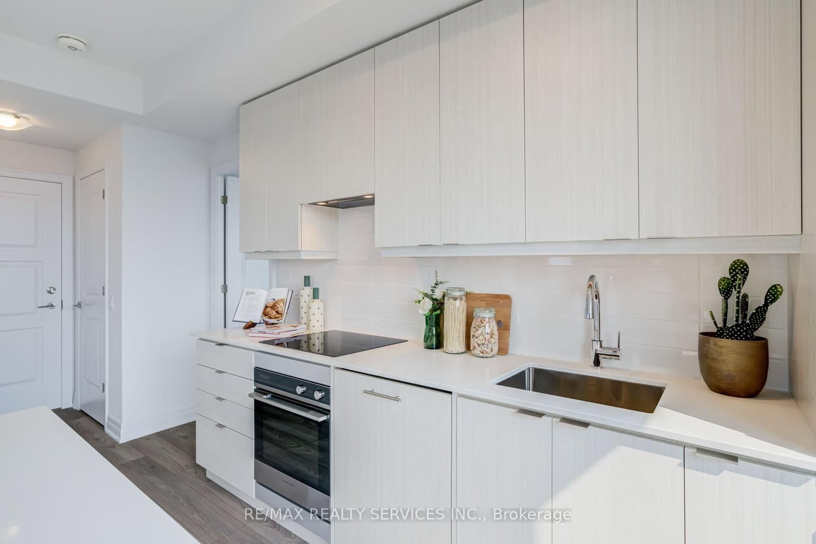36 Elm Drive, Unit 2909 thumbnail 12