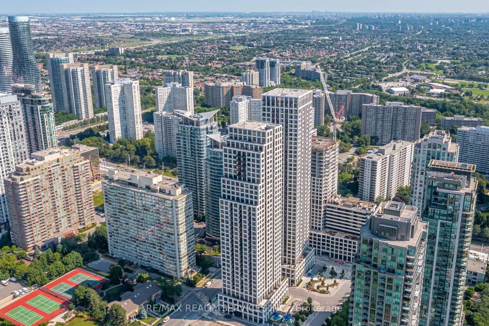 36 Elm Drive, Unit 2909 thumbnail 3