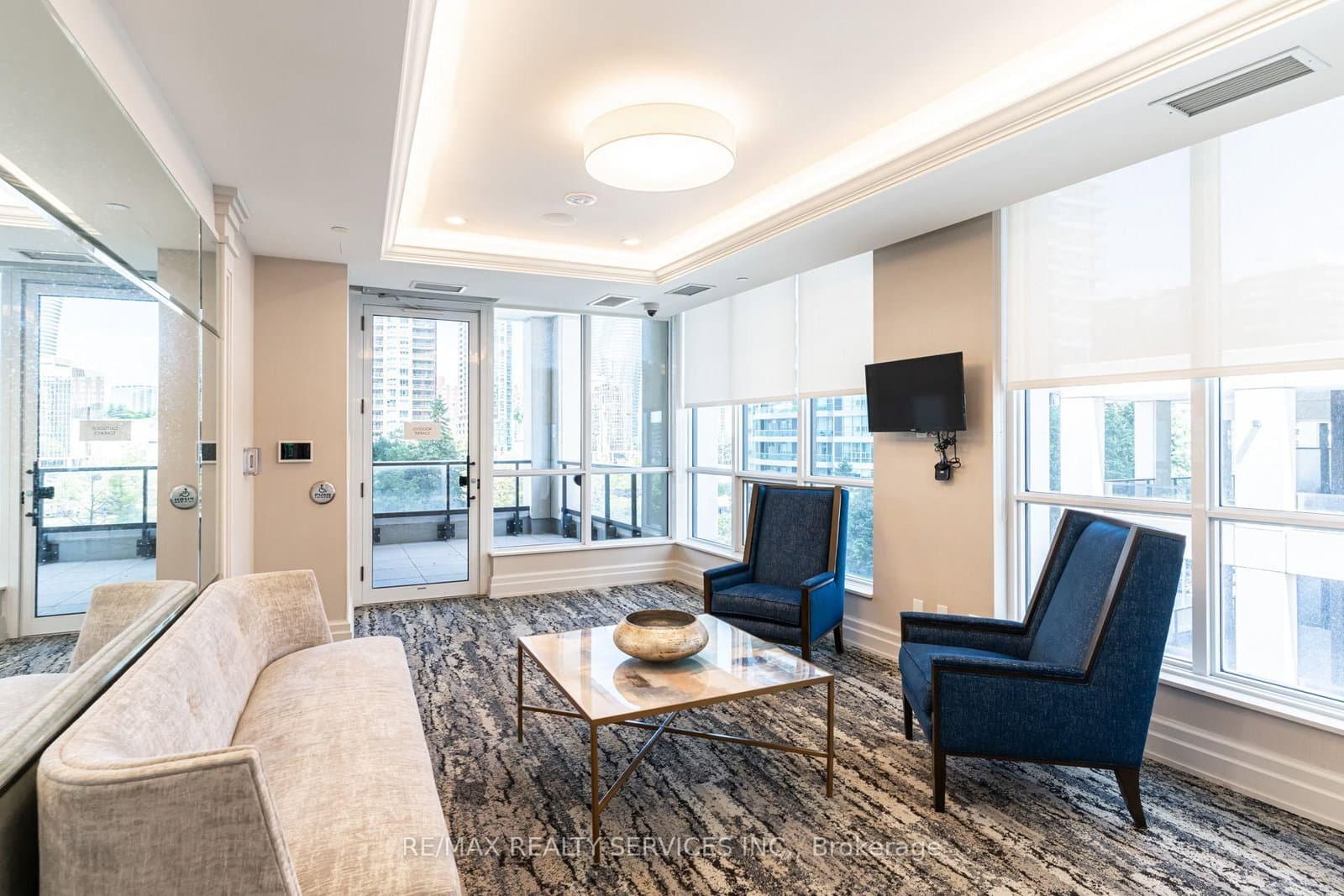 36 Elm Drive, Unit 2909 thumbnail 42