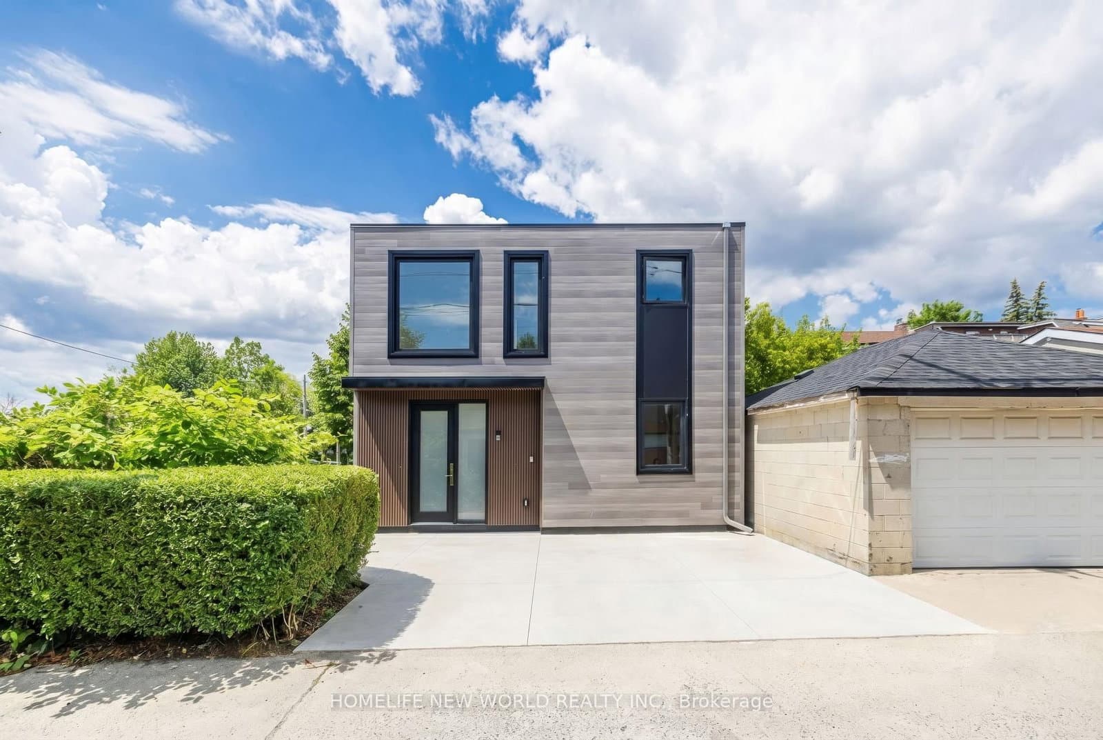 679 Gladstone Avenue, Unit Laneway - Image 1