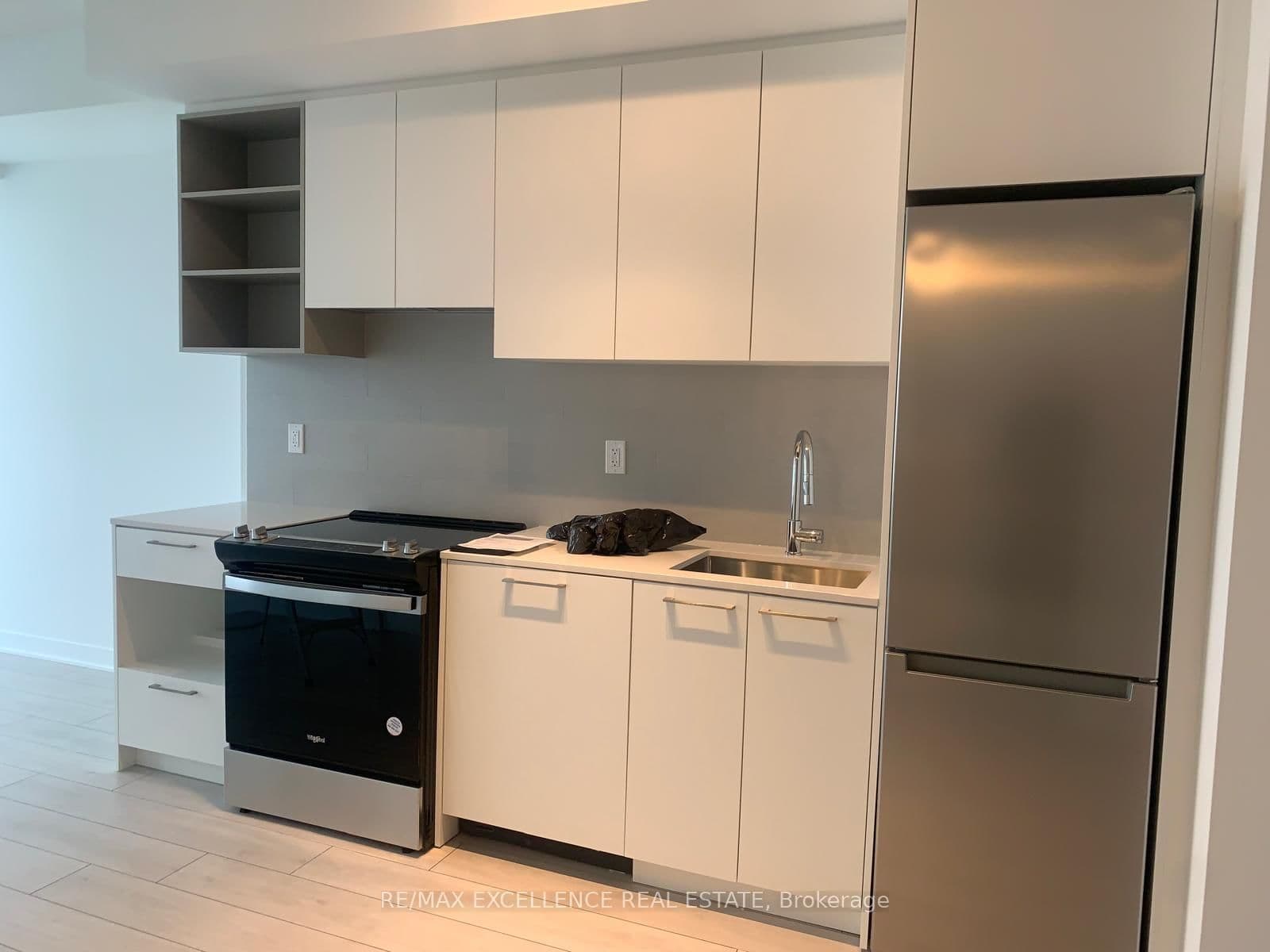 260 Malta Avenue, Unit 1702 thumbnail 4